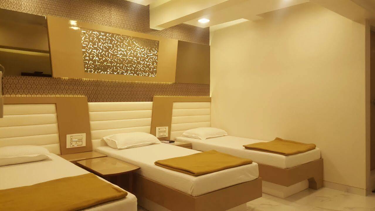 Oyo 28893 Hotel Gulf Mumbai Eksteriør bilde