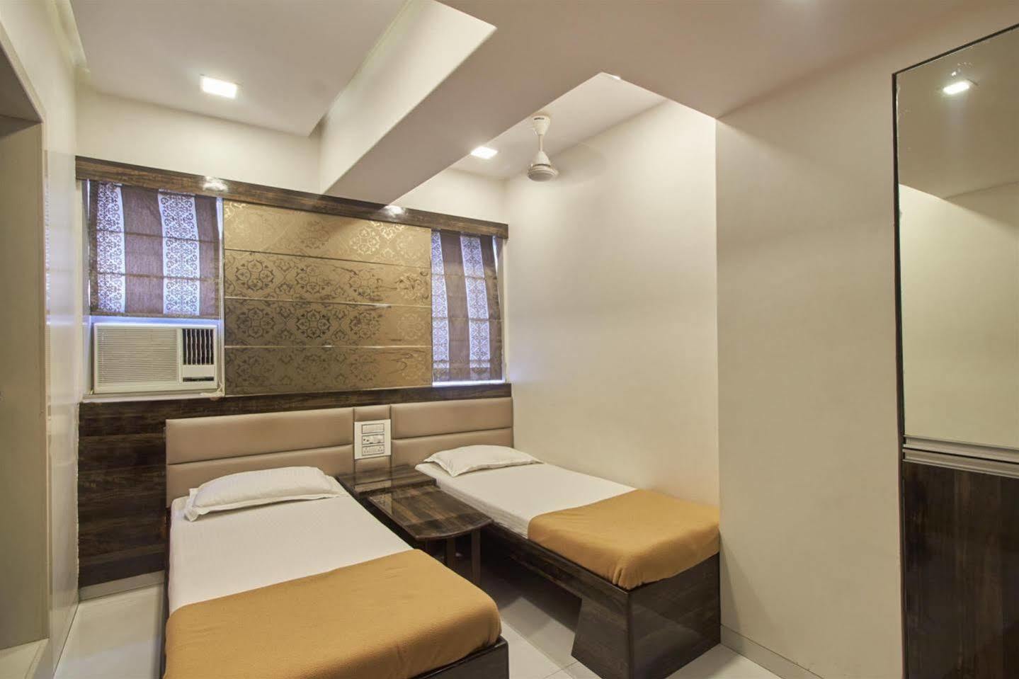 Oyo 28893 Hotel Gulf Mumbai Eksteriør bilde