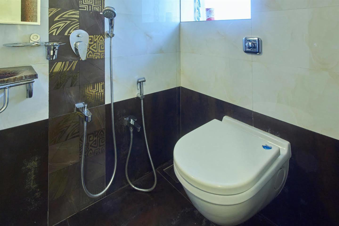 Oyo 28893 Hotel Gulf Mumbai Eksteriør bilde